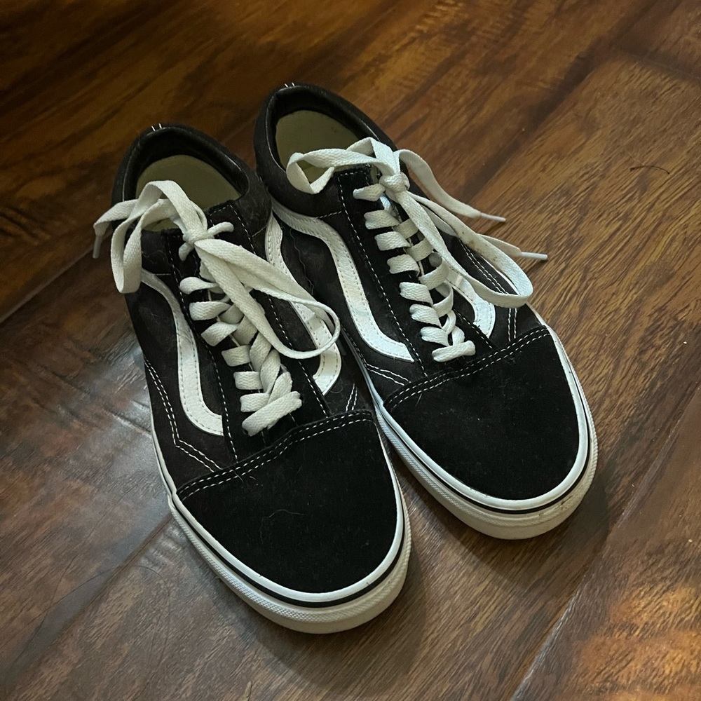 Women’s black and white vans - Picture 3 of 4